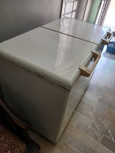 Haier HDF-385H Regular Double Door Deep Freezer