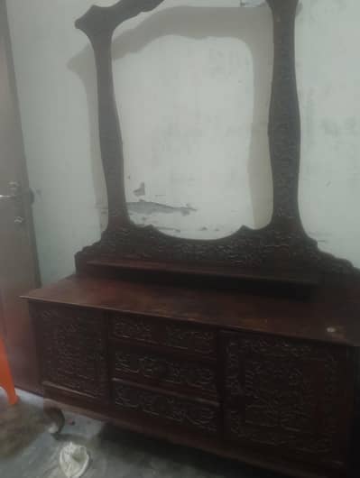 wood almari