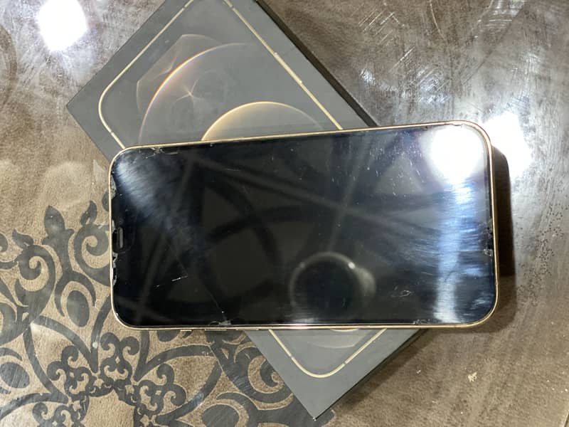 Iphone 12 pro max 1