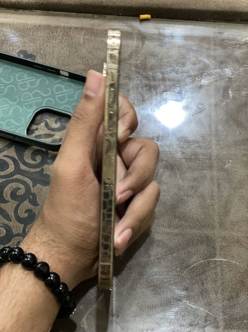 Iphone 12 pro max 2