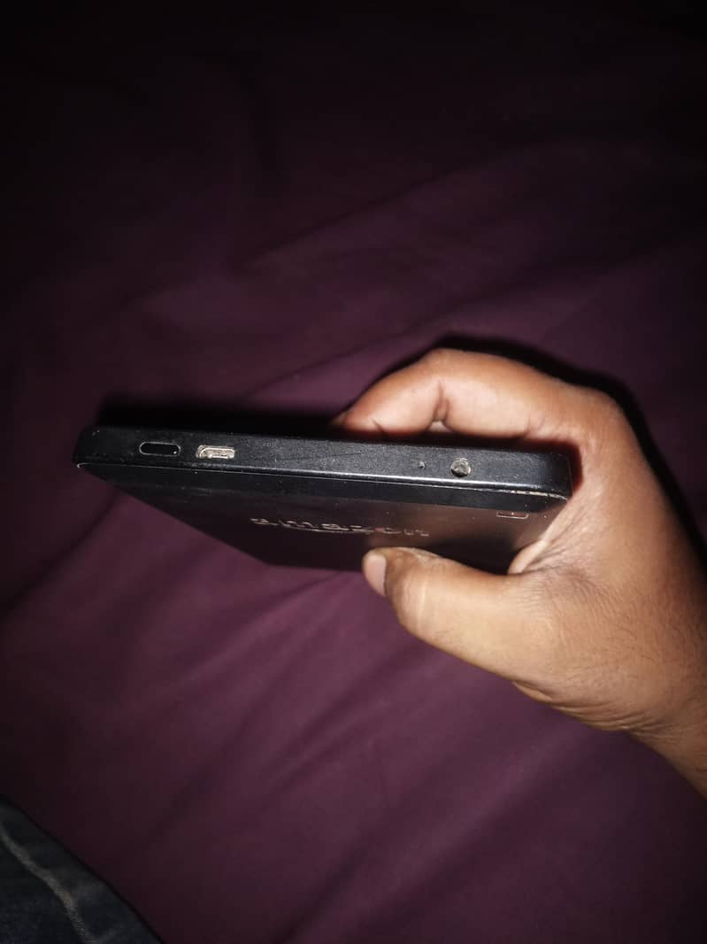 tablet Amazon like a new 1