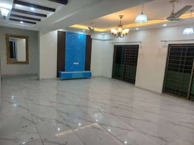 Prominently-Located Prime Location 10 Marla Flat Available In Askari 11 - Sector B Apartments