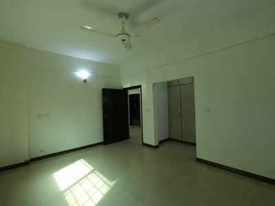Prime Location 10 Marla Flat In Stunning Askari 11 - Sector B Apartments Is Available For sale