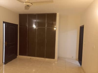 Prime Location Flat Of 10 Marla For rent In Askari 11 - Sector B Apartments