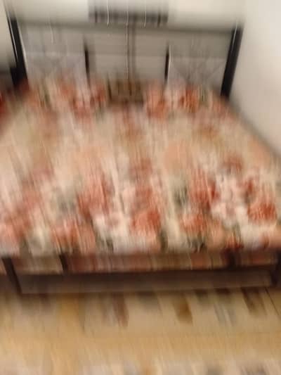 bed wethout matriss almari