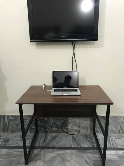 computer desk table, study table, gaming table, executive table