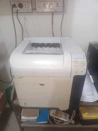 HP Laserjet P4015n Printer
