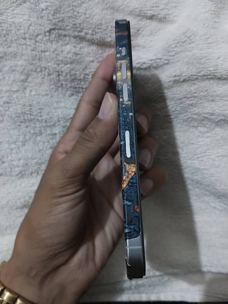 Iphone 15 pro max 1