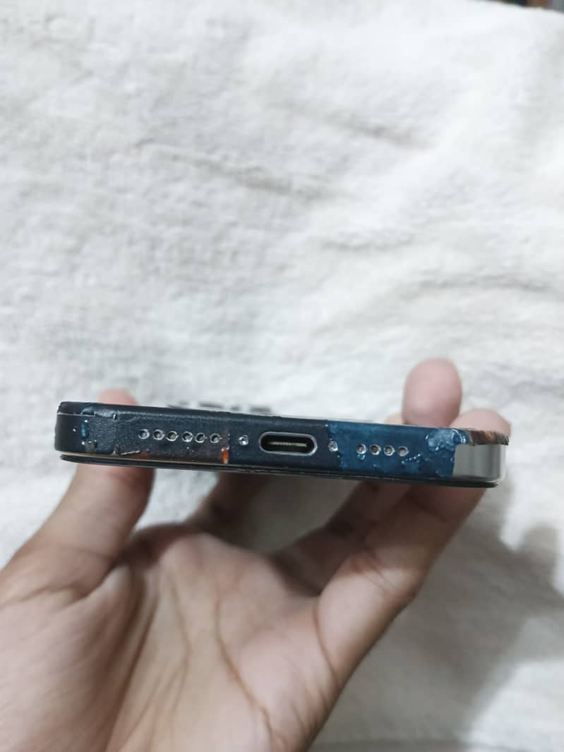 Iphone 15 pro max 2