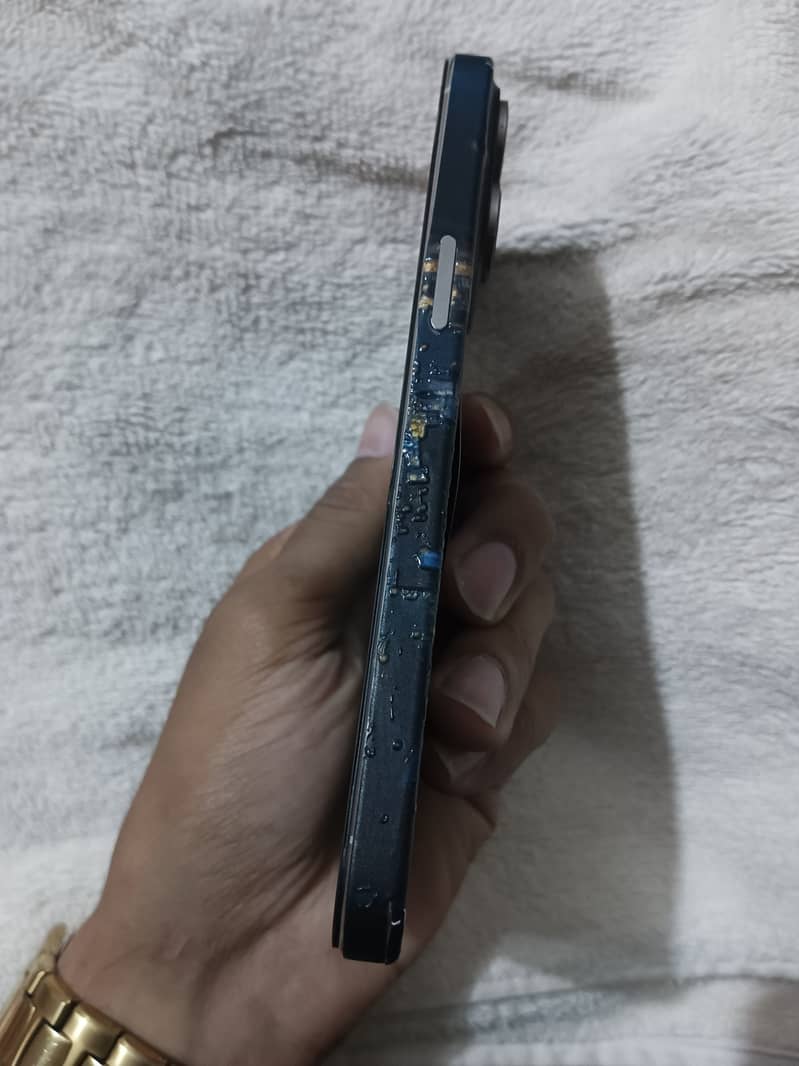 Iphone 15 pro max 3