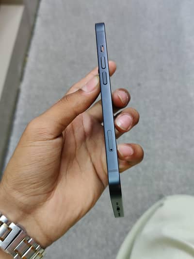 iphone 13 JV 128 gb 10by10 CONDITION