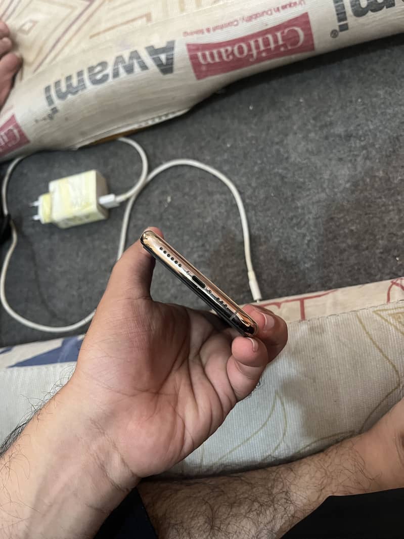 iPhone 11 Pro 0