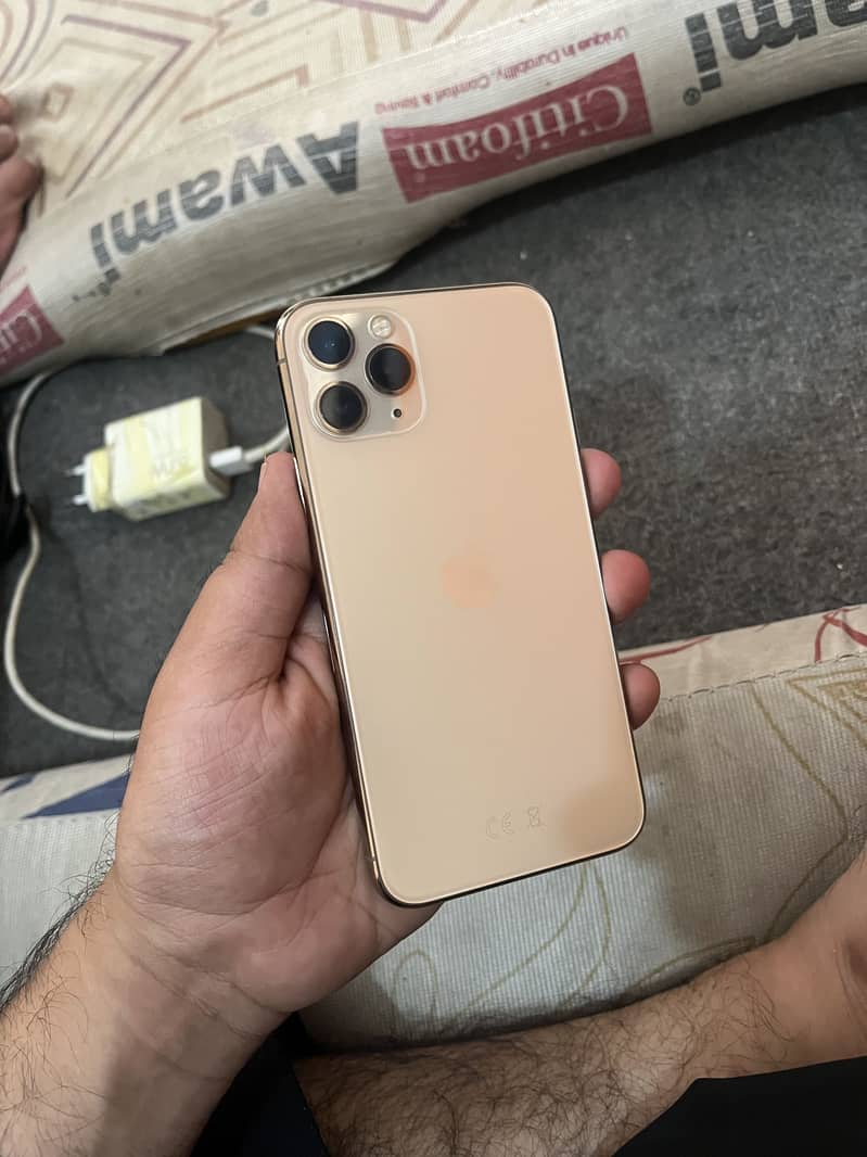 iPhone 11 Pro 1
