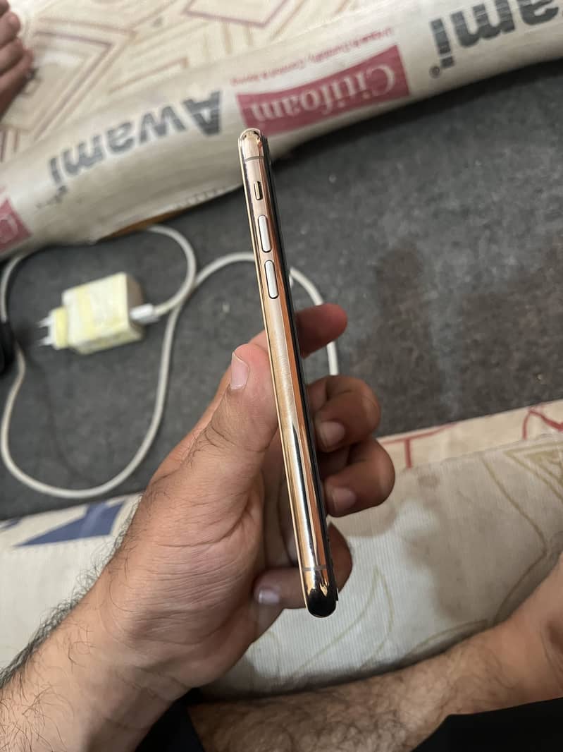 iPhone 11 Pro 3