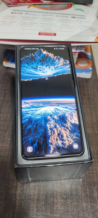 Samsung s20 plus original box charger