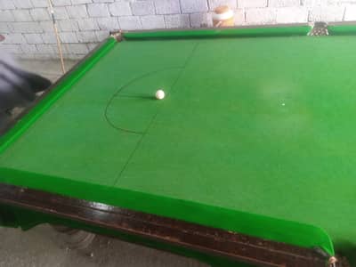 5/10 snooker table foodball game and 4/8 snooker table 03115149608