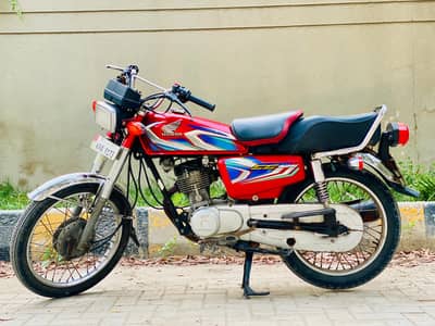 Honda CG 125 2022 Karachi Total Genuine nut to nut 21 k 12 month reg