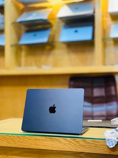 Apple MacBook Air M2 (2022)