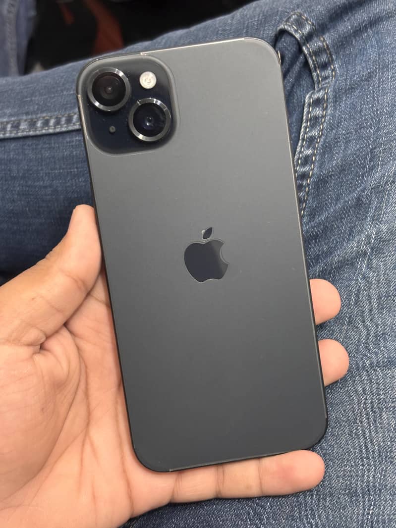 iPhone 15 plus 1