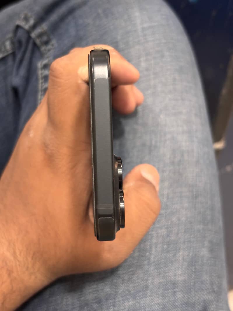iPhone 15 plus 6