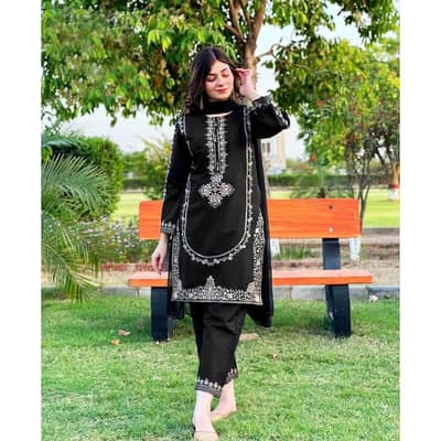 Beautiful Black Embroidered 3-Piece Suit - Silk- Perfect for Events"