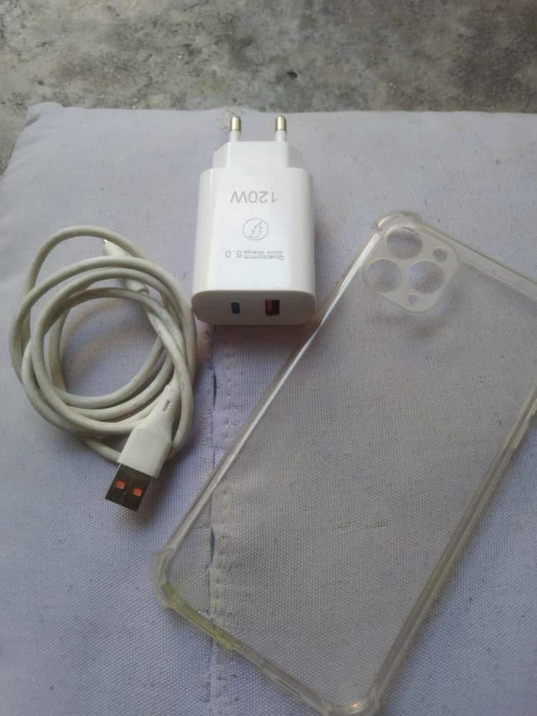Iphone 11 pro max 9