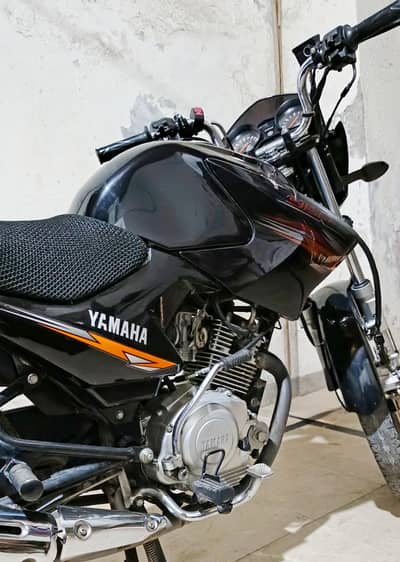 Yamaha Ybr 2021 Model Black Beauty Lush Condition bike
