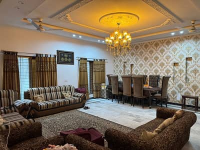 1 KANAL LOWER PORTION AVAILABLE FOR RENT ALL FACILITIES AVAILABLE E. T. C