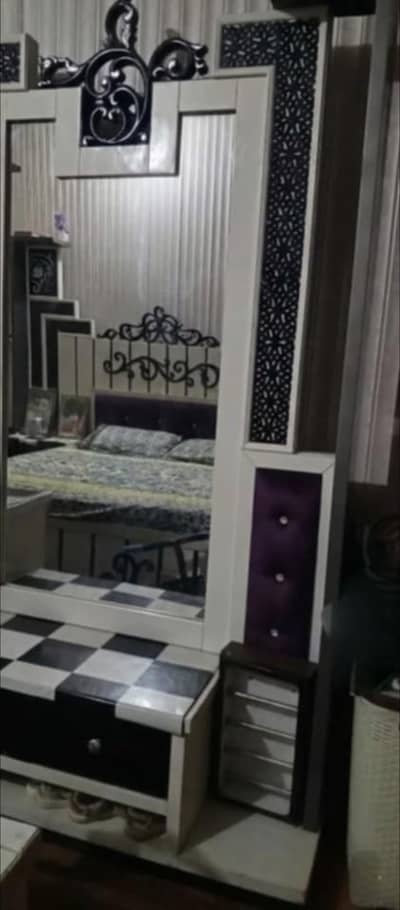 bed dreesing side table