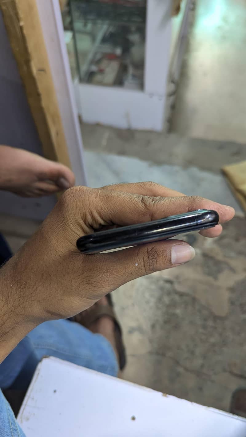 iphone 11 pro max 1