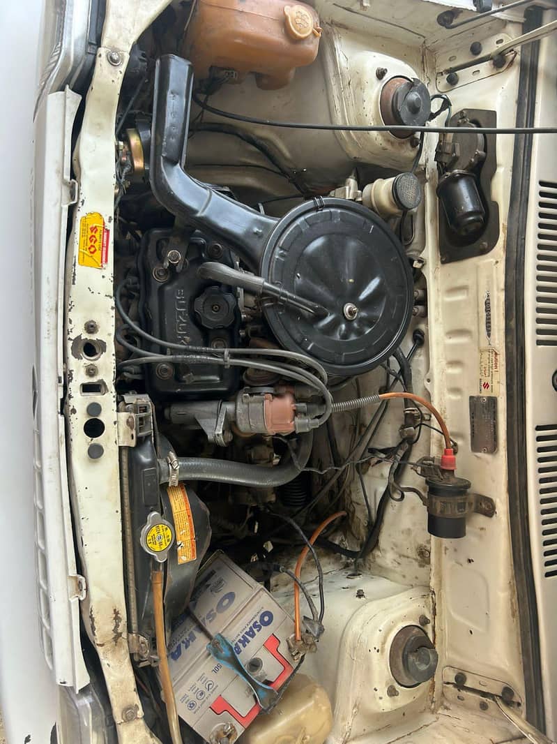 Suzuki mehran 2012vx 5