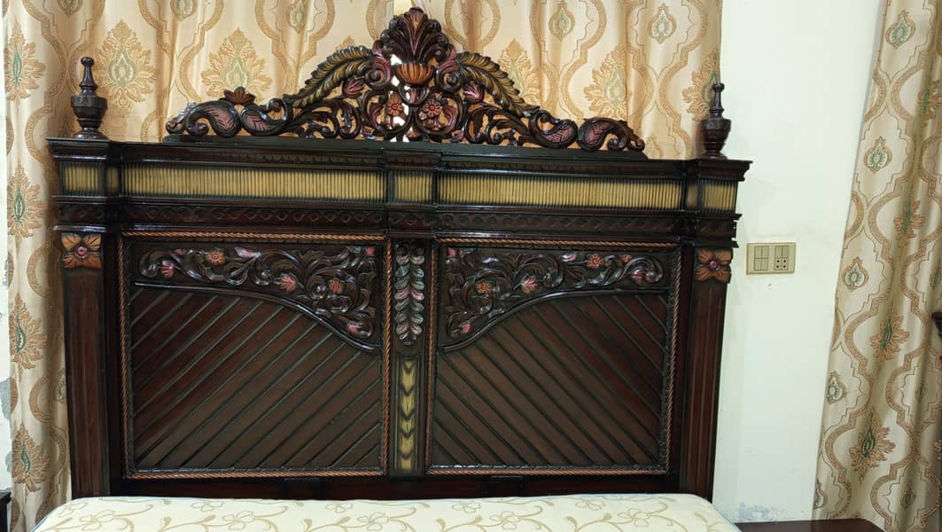 bad 2 table or dressing table mettrss 5