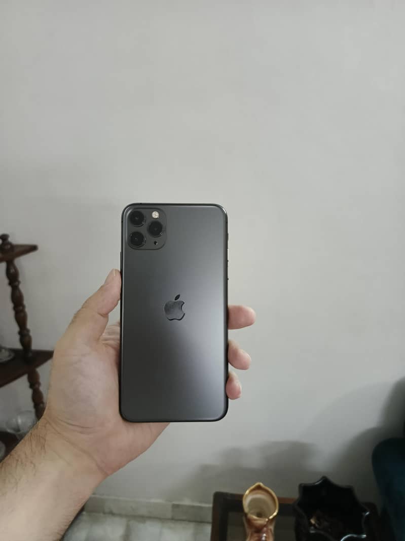 iphone 11 pro max 3