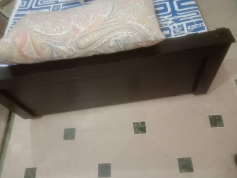 single bed 2