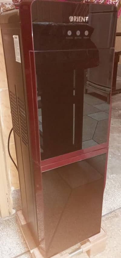 Orient water dispenser (Red & Black glass)