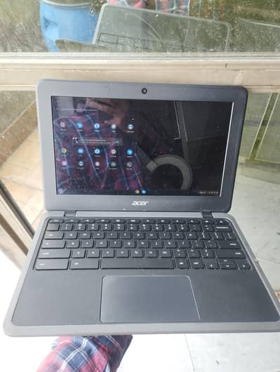Accer laptop Chromebook touchscreen