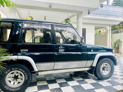Land Cruiser