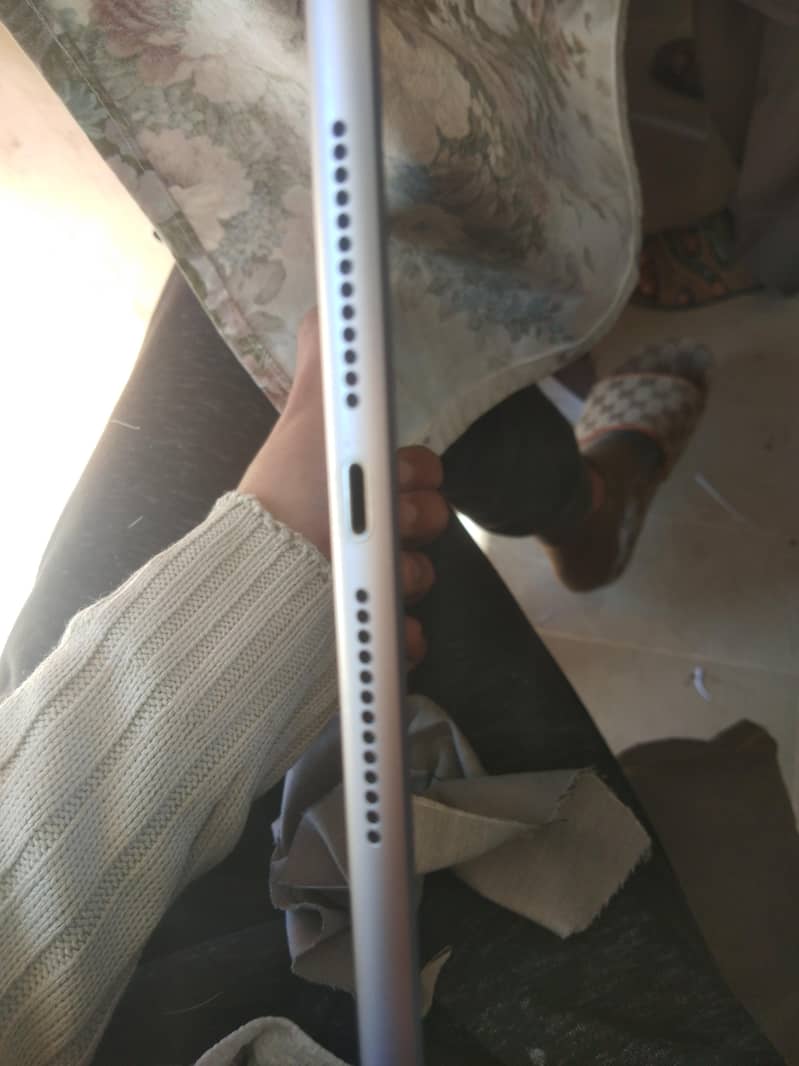 ipade 5 generation  32gb 1
