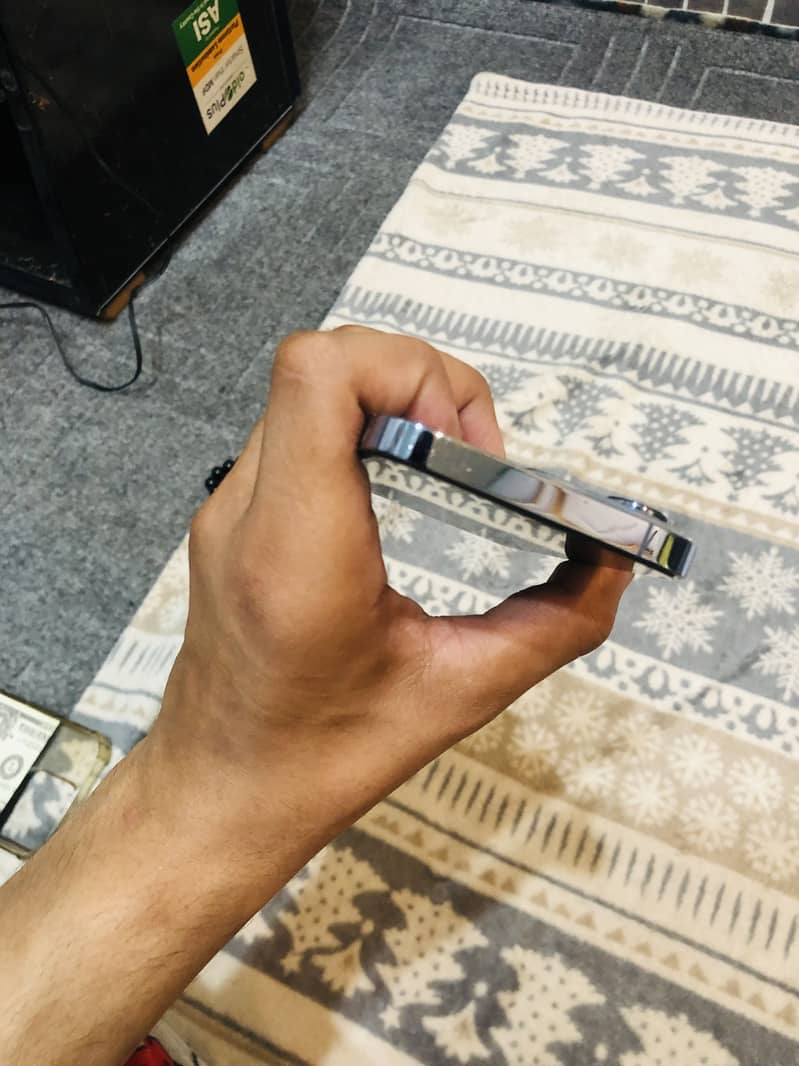 IPHONE 13 PRO 5