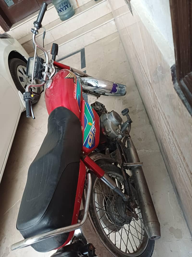 Honda CD 70 Engine Outclass 1