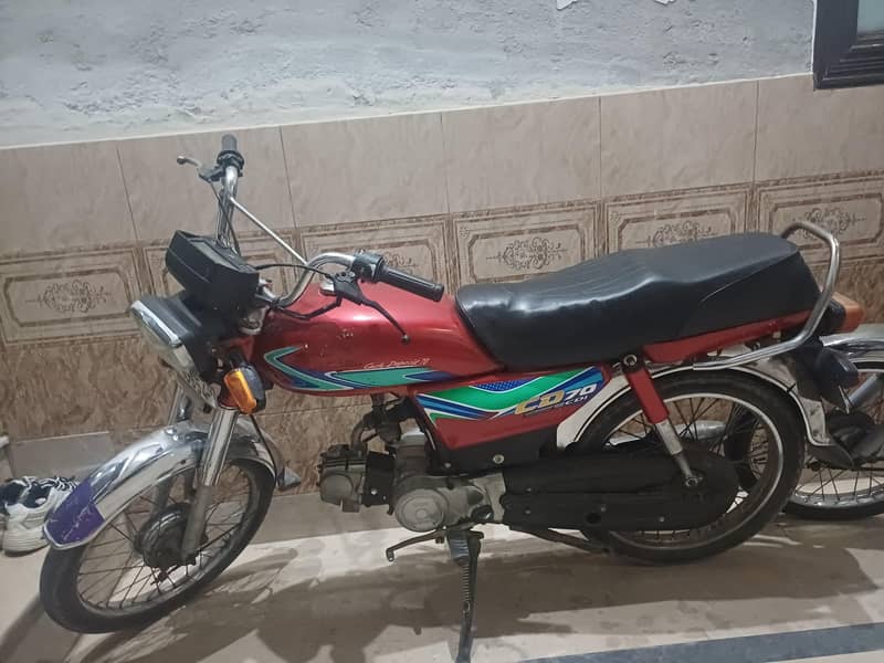 Honda CD 70 Engine Outclass 5