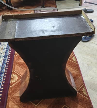 Aquarium stand