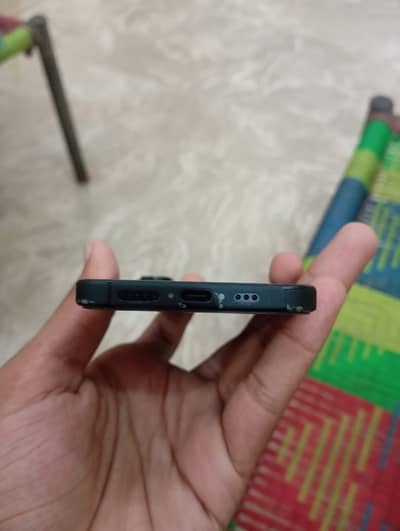 iPhone 16 non pta new aya ha pori Waranty hn