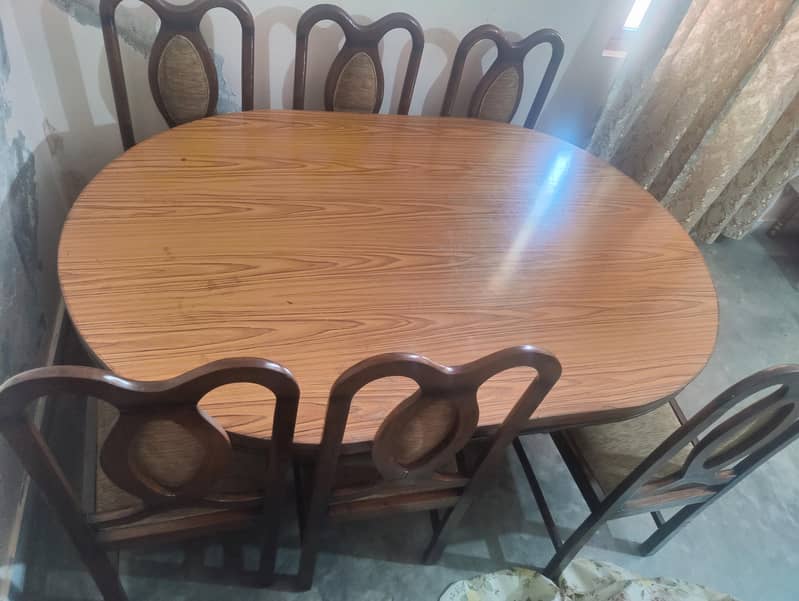 DINING TABLE WITH CHAIRS 0