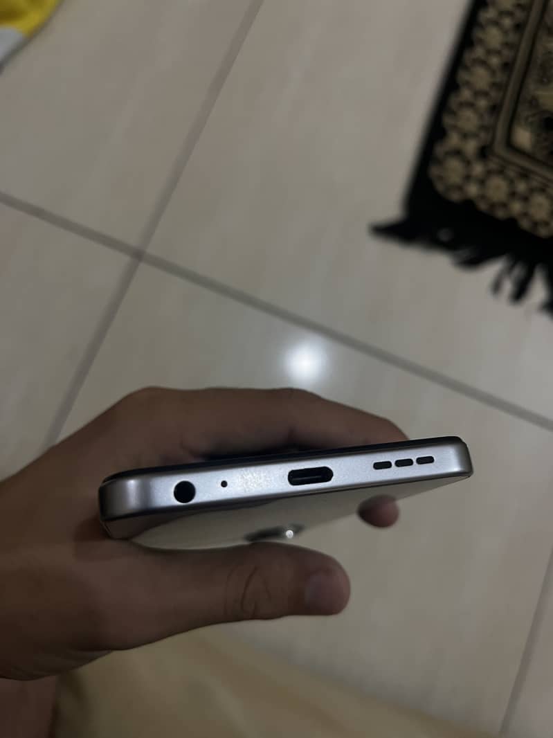 Mobile 3