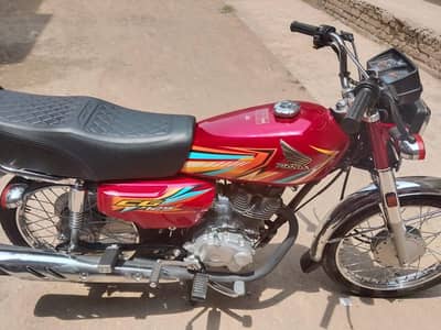 Red CG 125 26 Model