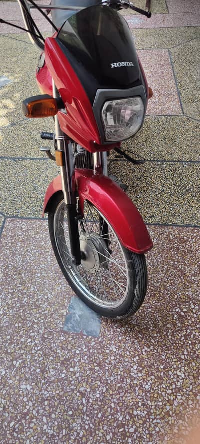 CD Dream 70cc
