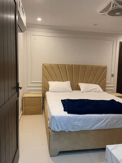 1 Bedroom VIP Full furnish flat per day available in Bahria town Lahore 0300 4561276