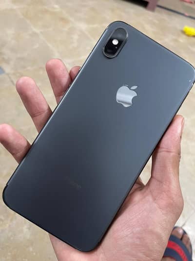 Iphone xsmax pta approved 83% health 9.5/10 condition 64GB