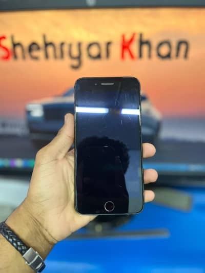 iPhone 7plus 128gb pta approved